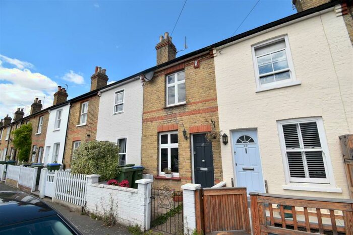 3 Bedroom Terraced House To Rent In Alexandra Road, Thames Ditton, KT7
