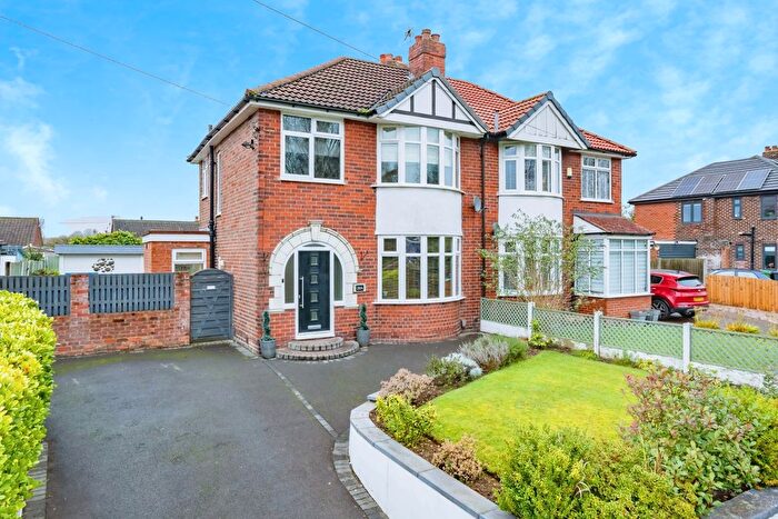 3 Bedroom Semi-Detached House For Sale In Thelwall New Road, Thelwall, Warrington, Cheshire, WA4