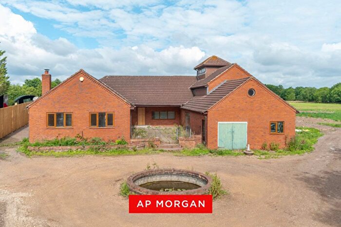 6 Bedroom Detached House For Sale In Icknield Street, Beoley, Redditch, Worcestershire, B98