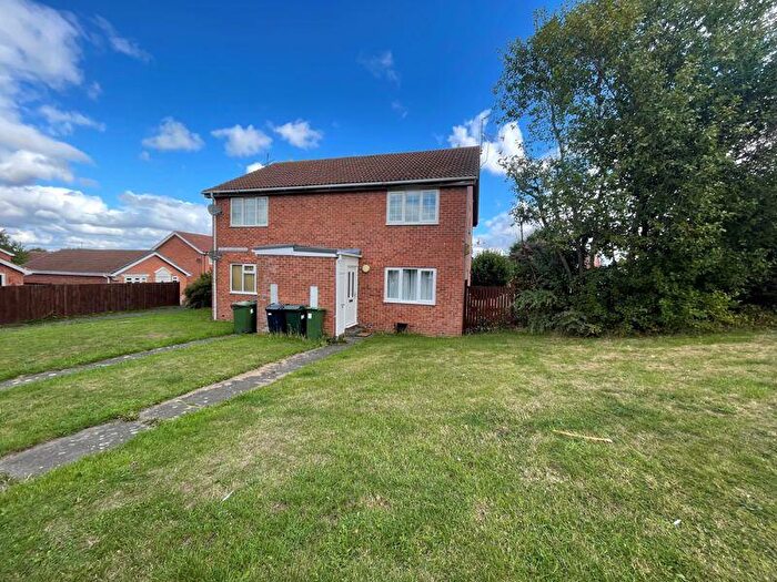 1 Bedroom Flat To Rent In Long Meadow Close, Ryton, NE40