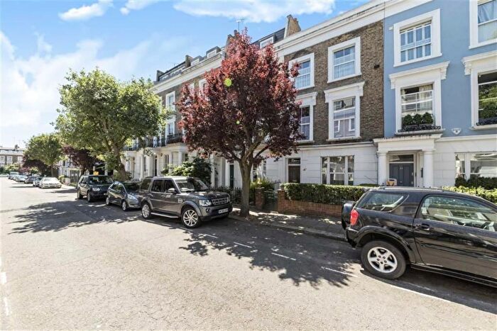 2 Bedroom Flat To Rent In Courtnell Street, Westminster, W2