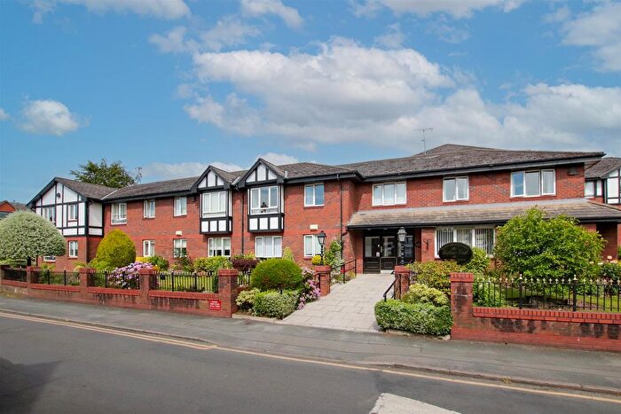 2 Bedroom Flat For Sale In Brown Street, Altrincham, WA14