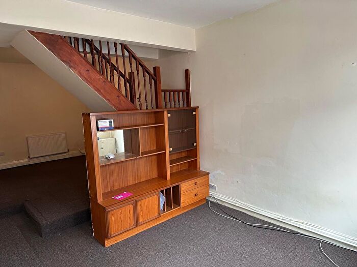 3 Bedroom Terraced House To Rent In Devana Road, Leicester, LE2