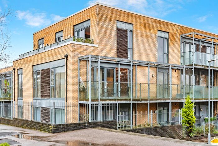 2 Bedroom Flat For Sale In Goddard Drive, Bushey, WD23