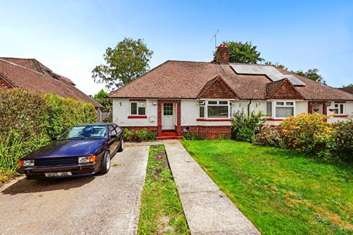 2 Bedroom Bungalow To Rent In Blackwater, GU17