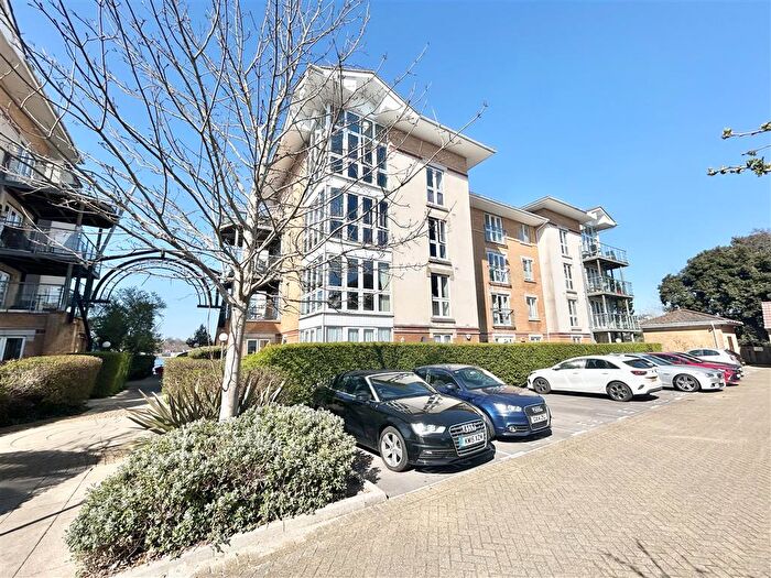 2 Bedroom Apartment To Rent In Hawkeswood Road, Southampton, SO18