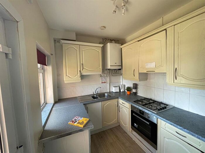 4 Bedroom End Of Terrace House To Rent In Pickmere Road, Crookes, S10