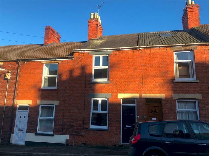 3 Bedroom House To Rent In Victoria Street, Grantham, NG31