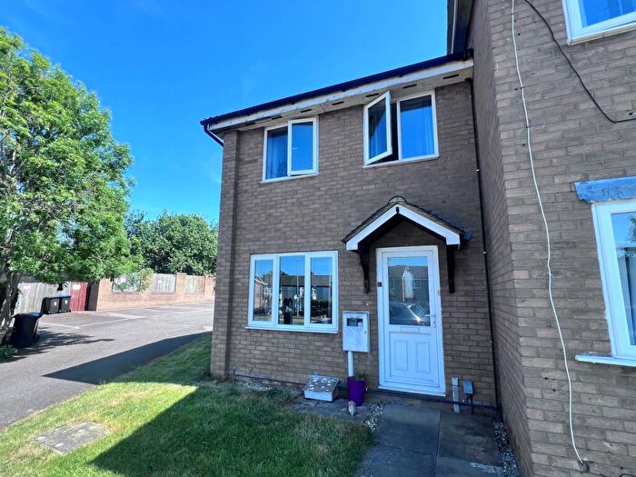 3 Bedroom End Of Terrace House For Sale In Chepstow Close, St James, NN5