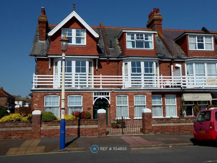 1 Bedroom Flat To Rent In Royal Parade, Eastbourne, BN22