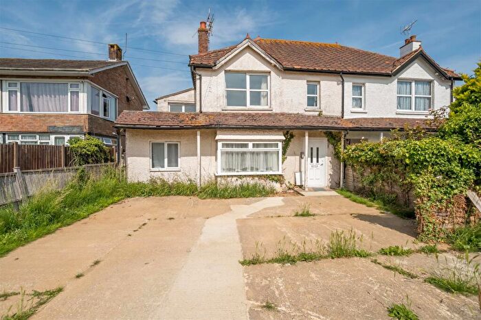 2 Bedroom Apartment For Sale In Chichester Road, Bognor Regis, PO21