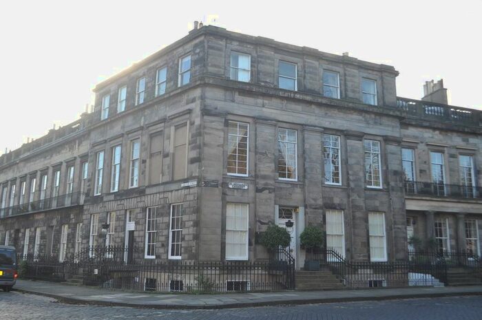 4 Bedroom Flat To Rent In Carlton Street, Edinburgh, EH4