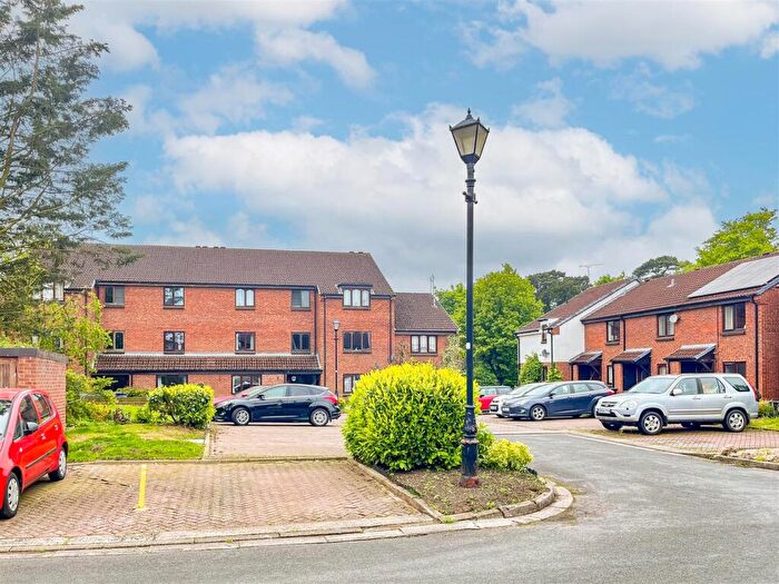 1 Bedroom Flat To Rent In William Tarver Close, Warwick, CV34