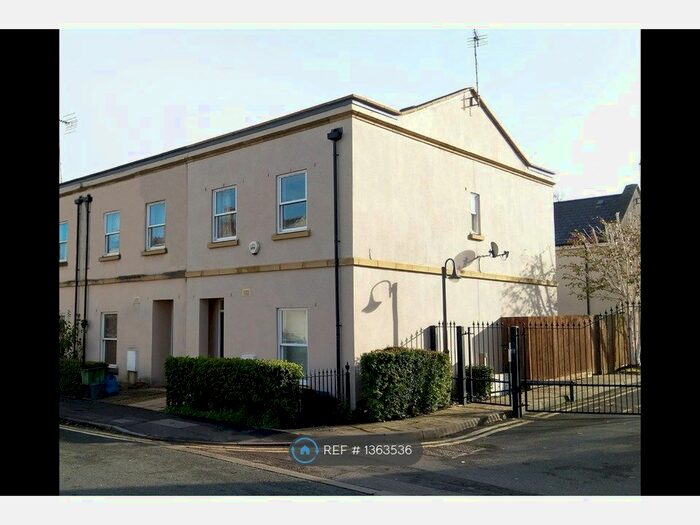 3 Bedroom End Of Terrace House To Rent In Dunalley Street, Cheltenham, GL50