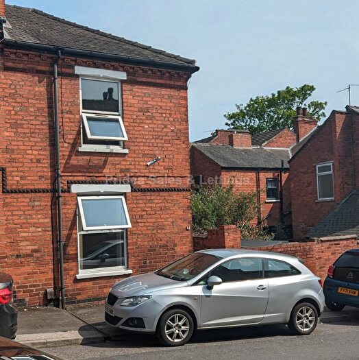 3 Bedroom End Of Terrace House To Rent In Sherbrooke Street, Lincoln, LN2