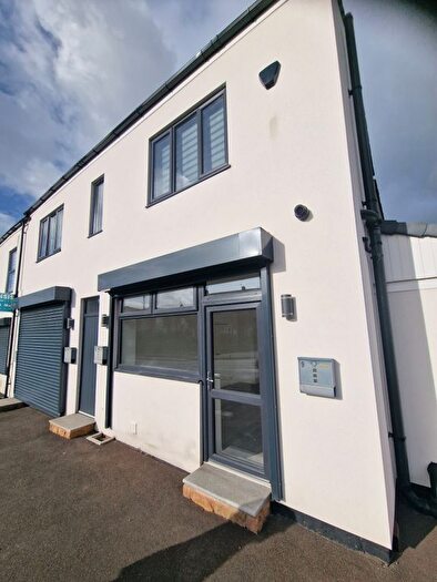 Terraced House To Rent In Highthorn Road Kilnhurst, Kilnhurst, Mexborough, South Yorkshire, S64