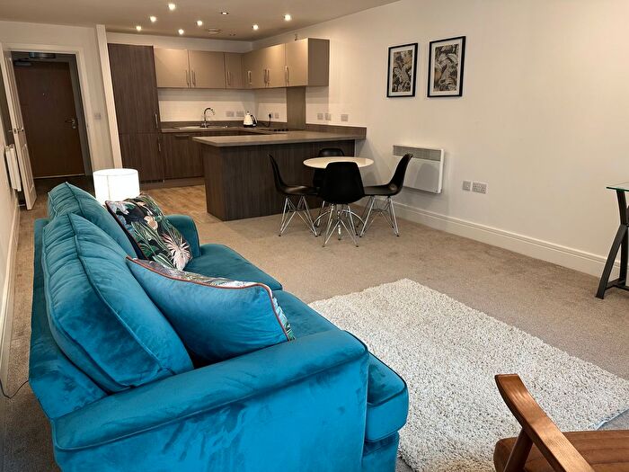 2 Bedroom Flat To Rent In Regal Way, Stoke-On-Trent, ST1