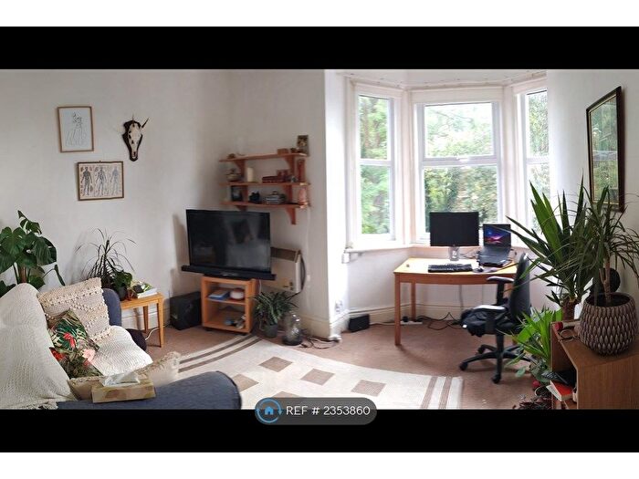 1 Bedroom Flat To Rent In Demesne Road, Manchester, M16