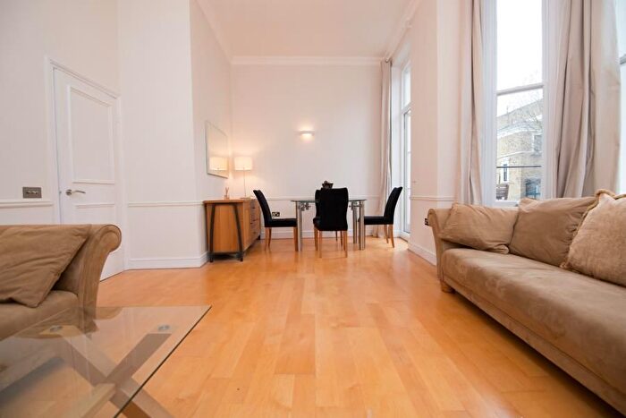 2 Bedroom Flat To Rent In Cromwell Crescent, Kensington, SW5