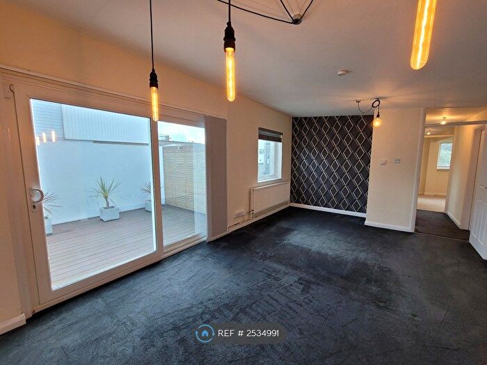 2 Bedroom Maisonette To Rent In Seymour Court, Croydon, CR0