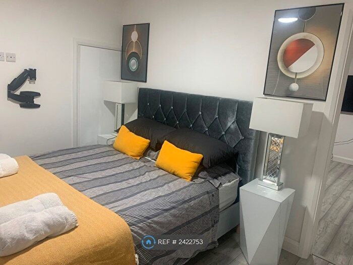 1 Bedroom Flat To Rent In Walk To Train Amp; Incl. Bills, Cambridge, CB1