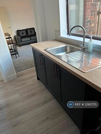 4 Bedroom Terraced House To Rent In Brook Lane, Newcastle Under Lyme, ST5