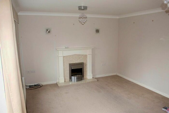 4 Bedroom Terraced House To Rent In Ulysses Road, Oakhurst, Swindon SN25