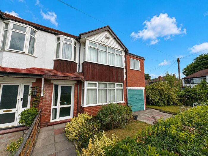 4 Bedroom Semi-Detached House For Sale In Park View, Cheadle Heath, SK3
