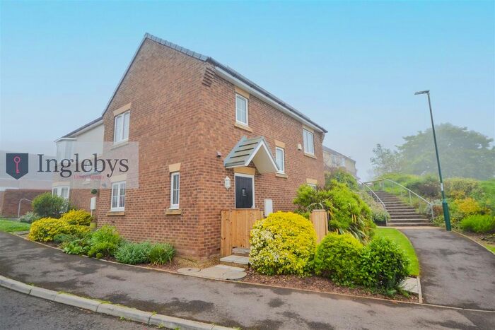 3 Bedroom Semi-detached House For Sale In Golden Way, Loftus, TS13