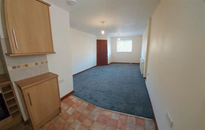 2 Bedroom Property To Rent In Gem Road, Morriston, Swansea, SA6