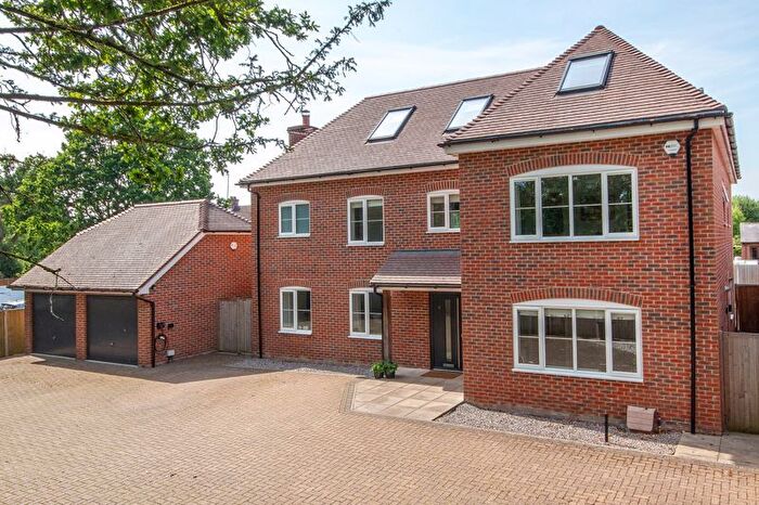 6 Bedroom Detached House For Sale In Wood Road, Ashurst, Southampton, SO40