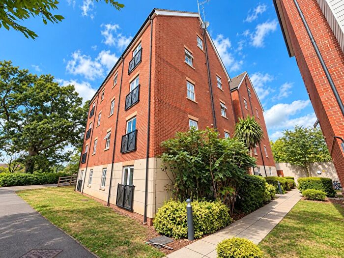 2 Bedroom Apartment For Sale In Bessemer Close, Basildon, Essex, SS16