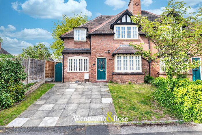 4 Bedroom Semi-Detached House For Sale In Laburnum Road, Birmingham, West Midlands, B30