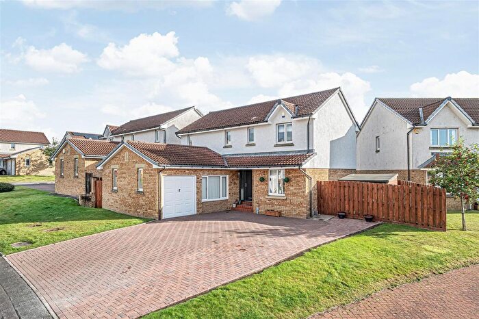 4 Bedroom Detached House For Sale In The Castings, Dunfermline, KY12