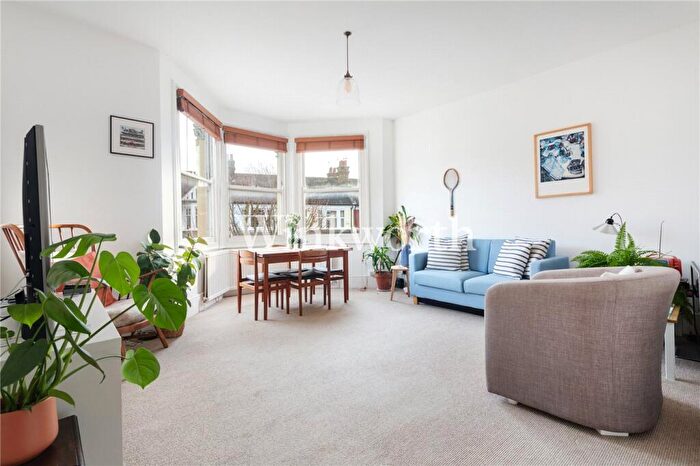 3 Bedroom Apartment To Rent In Stanmore Road, London, N15