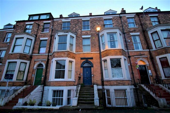 3 Bedroom Flat To Rent In Albemarle Crescent, Scarborough, YO11