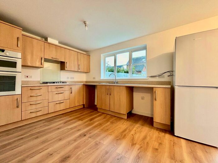 4 Bedroom Terraced House To Rent In Reams Way, Sittingbourne, ME10