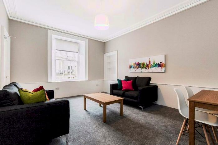 4 Bedroom Flat To Rent In Lower Gilmore Place, Bruntsfield, Edinburgh, EH3