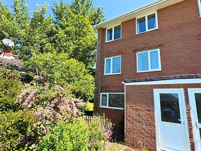 2 Bedroom Flat For Sale In Altamira, Topsham, EX3