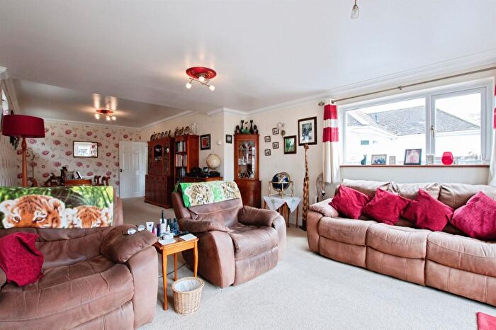2 Bedroom Detached Bungalow For Sale In Durdells Avenue, Bournemouth, BH11