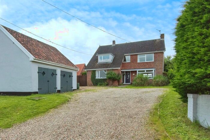 4 Bedroom Detached House For Sale In Wickham Road, Finningham, Stowmarket, IP14