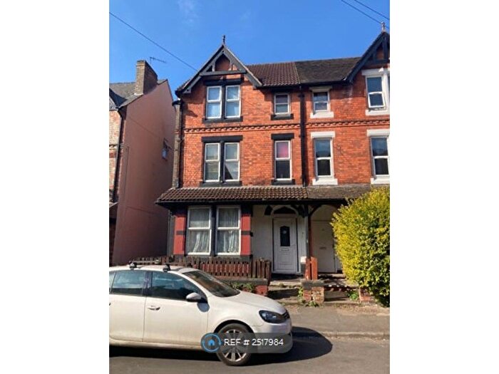 5 Bedroom Semi-Detached House To Rent In Burford Road, Nottingham, NG6