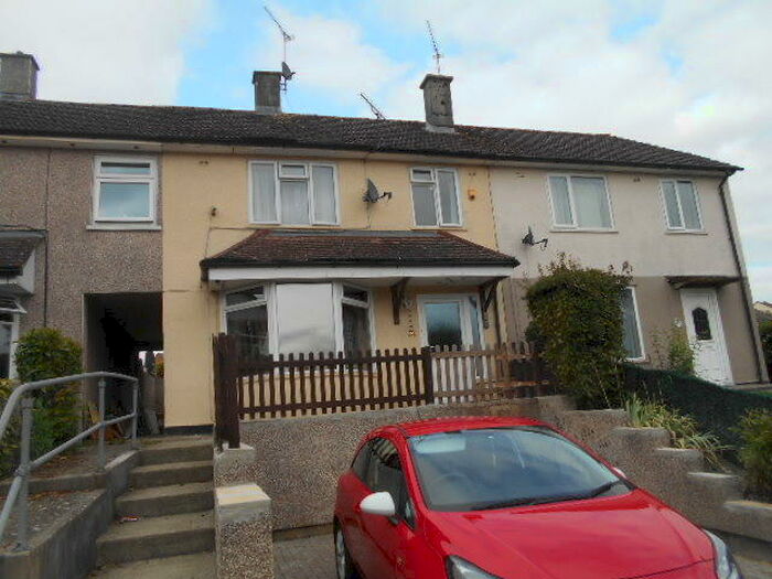 3 Bedroom Terraced House To Rent In Akers Way, Swindon, Wiltshire, SN2