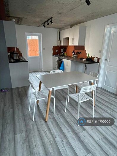 2 Bedroom Flat To Rent In Heywood Avenue, London, NW9