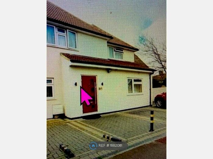 Studio To Rent In Dagenham, London, RM9