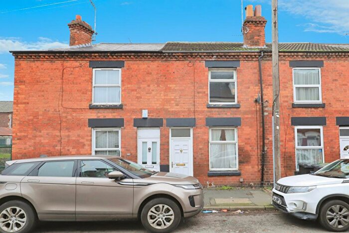 2 Bedroom Terraced House For Sale In Radford Avenue, Kidderminster, DY10