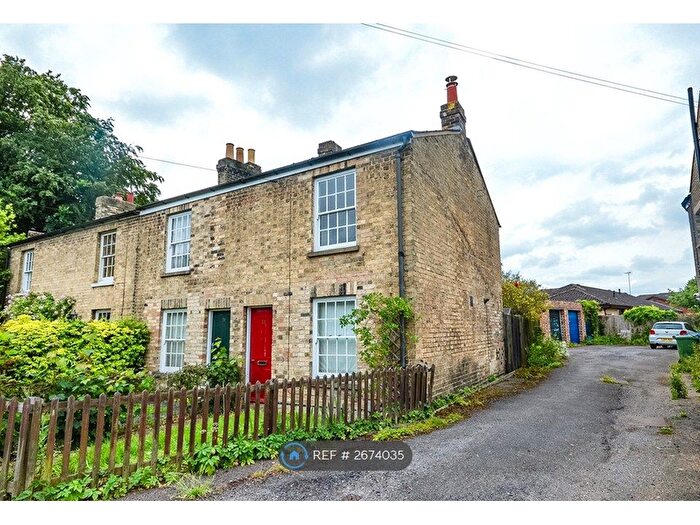 2 Bedroom End Of Terrace House To Rent In Station Road, Cambridge, CB24