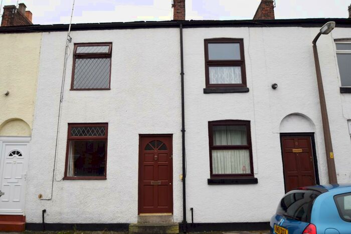 2 Bedroom House To Rent In Ryle Street, Macclesfield, Cheshire, SK11