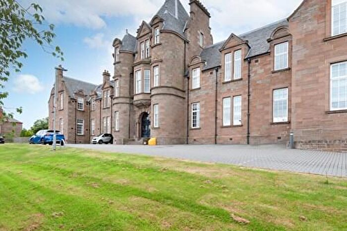 2 Bedroom Flat To Rent In Parkgrove, Blackness Road, Dundee, DD2