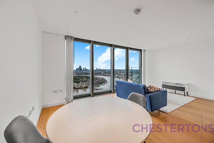 Flat To Rent In Marsh Wall, Millwall, E14